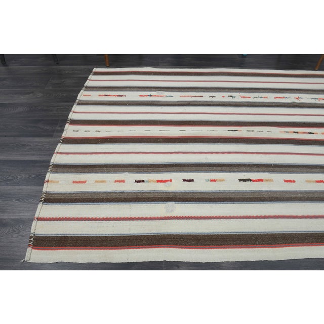 1970s Vintage Handmade Wool Cotton White Area Rug For Sale - Image 10 of 11