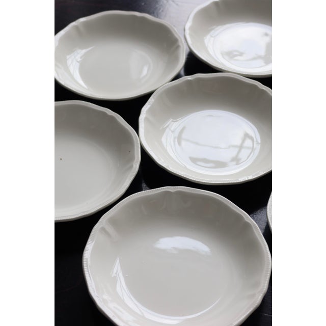 1980s Vintage Ivory Earthenware Soup Plates by Marli Fretwork, 1980s, Set of 10 For Sale - Image 5 of 10