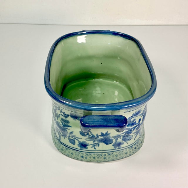 1950s Vintage Boho Chic Chinoiserie Hollywood Regency Celadon and Blue Foot Bath Catchall For Sale - Image 4 of 14