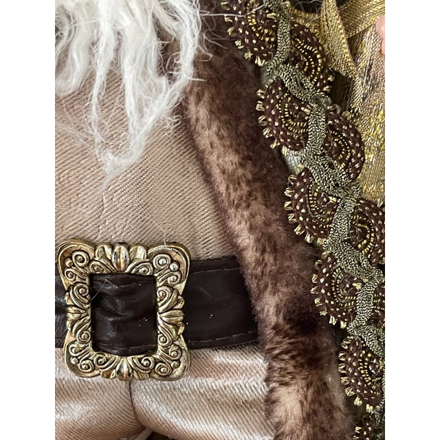 1970s Vintage Velvet Santa Claus Christmas Holiday Decor For Sale - Image 5 of 5