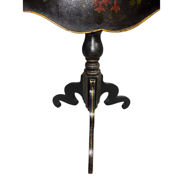 Chinoiserie 19th Century English Chinoiserie Lacquered Tilt-Top Tea Table For Sale - Image 3 of 5
