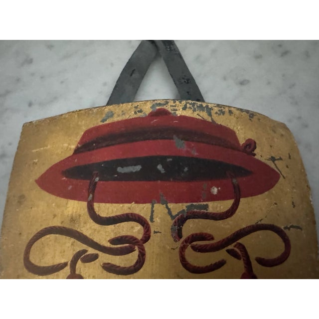 Vintage Coat of Arms For Sale In New York - Image 6 of 8