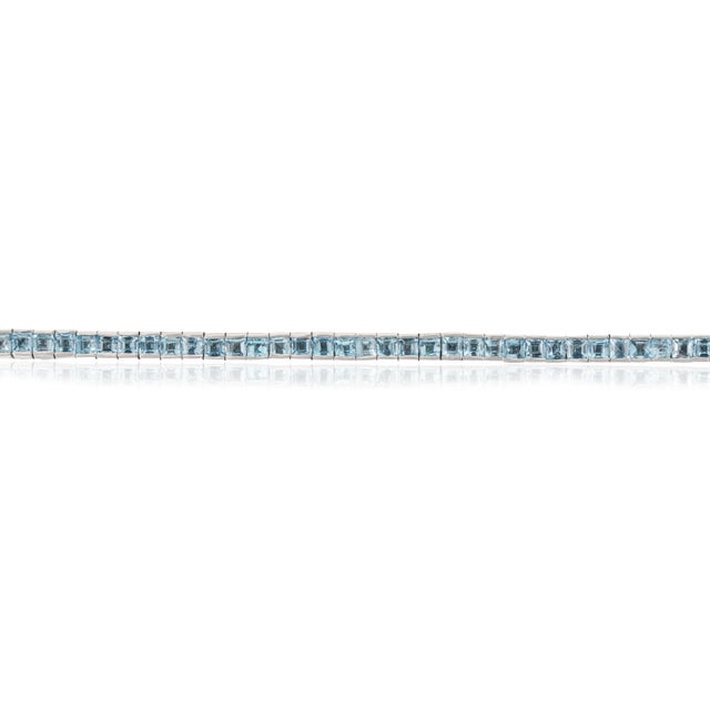Contemporary Céleste 5.16 Ct Blue Topaz Linear Tennis Bracelet in 925 Sterling Silver - Anniversary Gift For Sale - Image 3 of 12