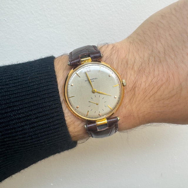 Vintage Patek Philippe 18k Gold 35mm Manual Wind Watch on Leather For Sale - Image 9 of 9