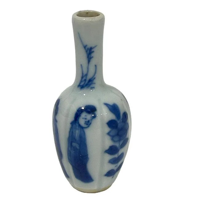 Blue and White Kangxi Dollhouse Miniature Vases in Chinese Porcelain, 18th Century, Set of 3 For Sale - Image 6 of 10