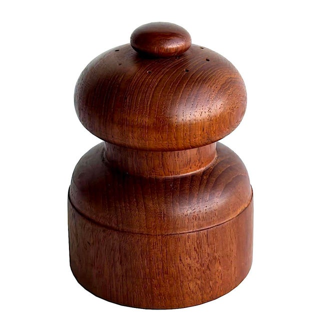1960s Jens Quistgaard Dansk Teak Wood Model No 1616 Salt Shaker & Pepper Mill For Sale - Image 9 of 13