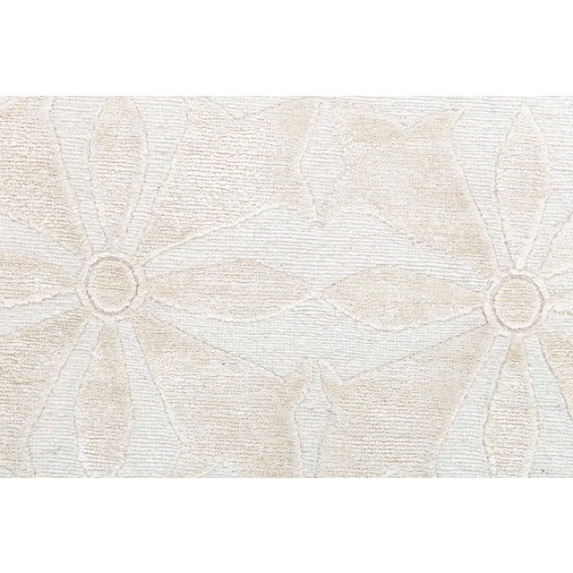 Modern Modern Traditional-Inspired Wool and Silk Rug by Doris Leslie Blau For Sale - Image 3 of 9