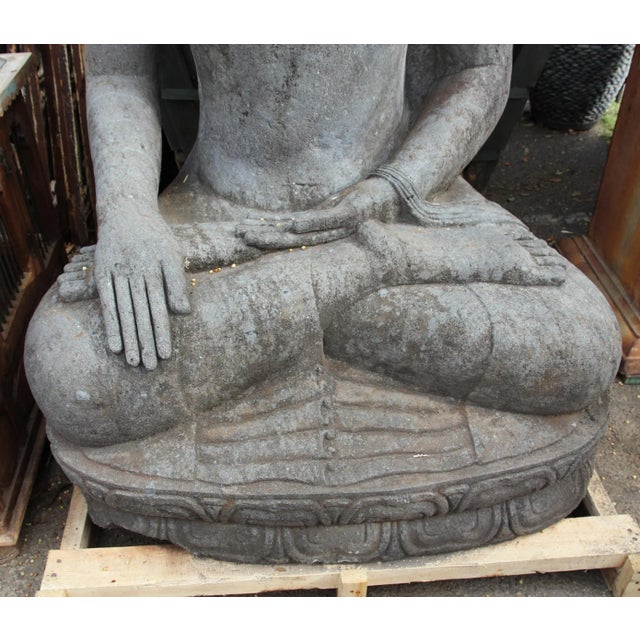 Early 20th Century Antique Asian Balinese Stone Sitting Buddha Statue For Sale - Image 5 of 6