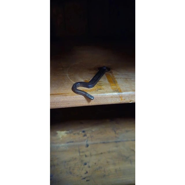 18th Century Louis XV Buffet in Carved Wood For Sale - Image 10 of 12