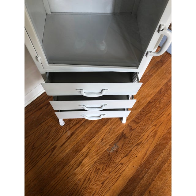 Metal Antique Art Deco Curved Leg Steel Metal Medical Dental Pharmacy Cabinet With 3 Drawers For Sale - Image 7 of 11
