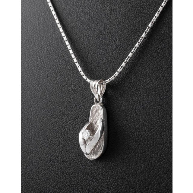 14k White Gold Flip Flop Diamond Pendant Necklace For Sale - Image 4 of 8