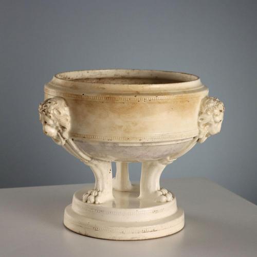 Early 19th Century Earthenware Tripod Tureen from Del Vecchio, Naples, Italy For Sale - Image 10 of 10