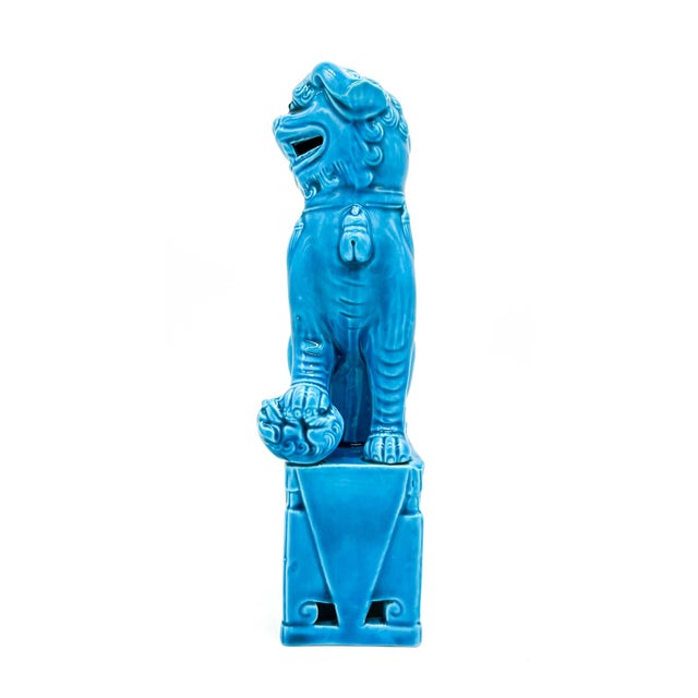 Mid-Century Modern Vintage Chinese Turquoise Blue Glazed Foo Dog – Guardian Lion – Hollywood Regency / Chinoiserie For Sale - Image 3 of 11
