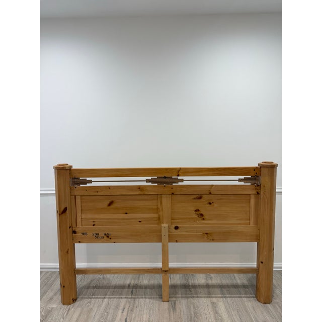 Mid-Century Modern Bernhardt Furniture Company Vintage King Size Bed For Sale - Image 3 of 12