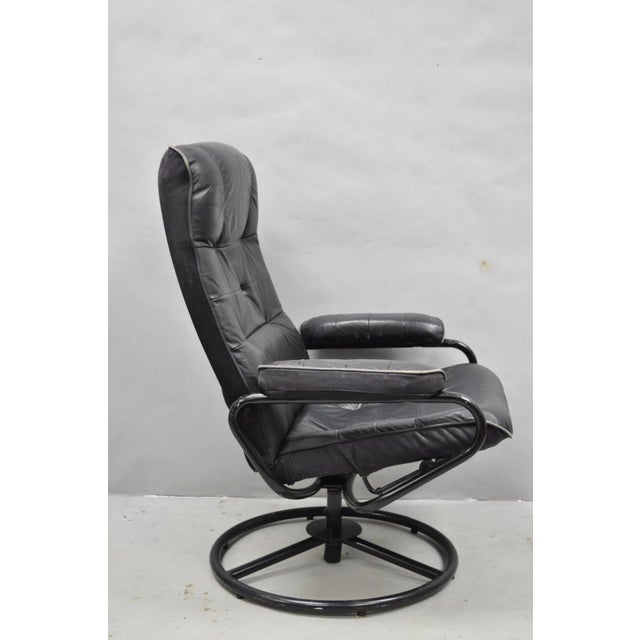 Mid-Century Modern Vintage Black Leather Ekornes Stressless Style Swivel Recliner Lounge Chair For Sale - Image 3 of 17