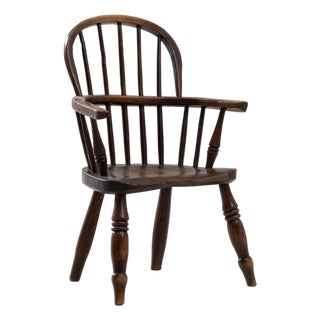 19th Century English Small Spindle-Back Wooden Armchair For Sale