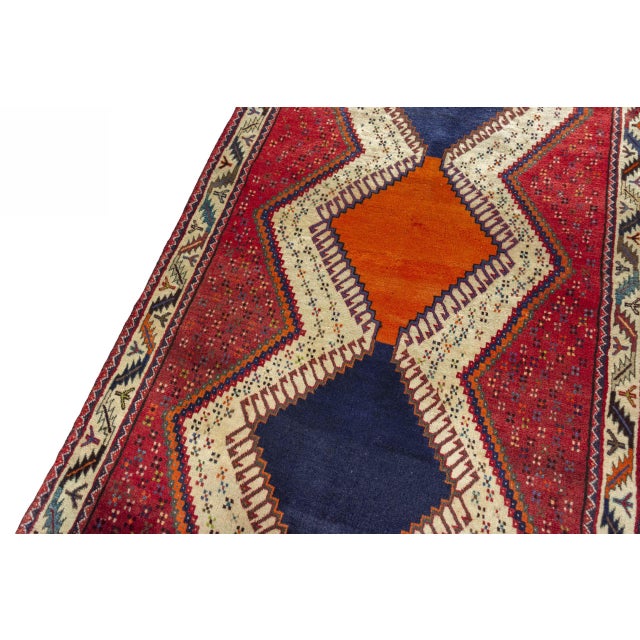 Hand-Knotted Nomadic Rug in Wool For Sale - Image 5 of 11