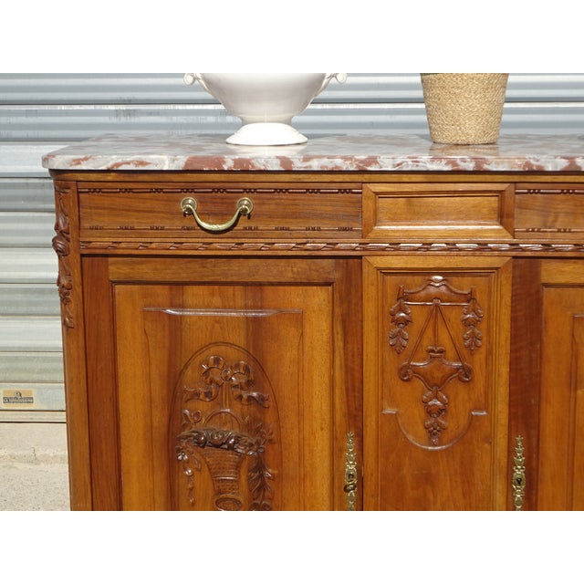 Art Deco Buffet in Walnut and Aleppo Breccia, 1920s For Sale - Image 3 of 18