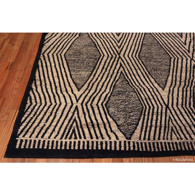2020s Bold Primitive Tribal Geometric Salt and Pepper Modern Room Size Rug For Sale - Image 5 of 6