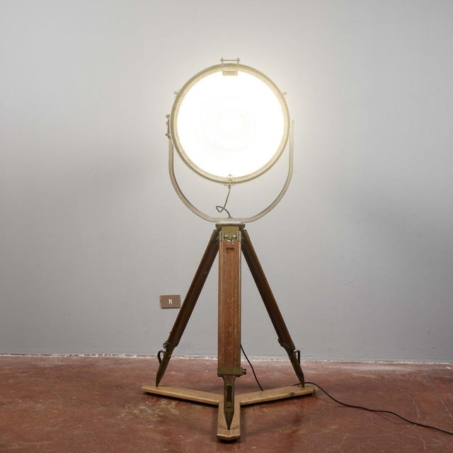 FS 1500 Cariboni Searchlight with Tripod and Working Base from the Italian Railways, 1960s For Sale - Image 10 of 18