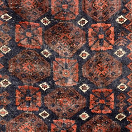 Beluchi Rug in Wool, Iran For Sale - Image 4 of 8