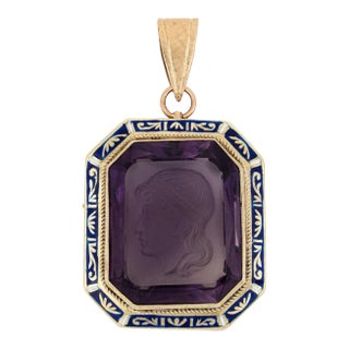 Vintage Art Deco Amethyst Intaglio Pendant Enamel 14k Yellow Gold Carved For Sale
