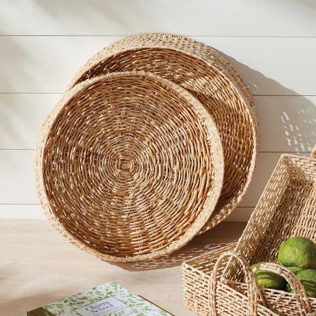 Metal Juliet Abaca Round Trays, Set Of 2 For Sale - Image 7 of 7