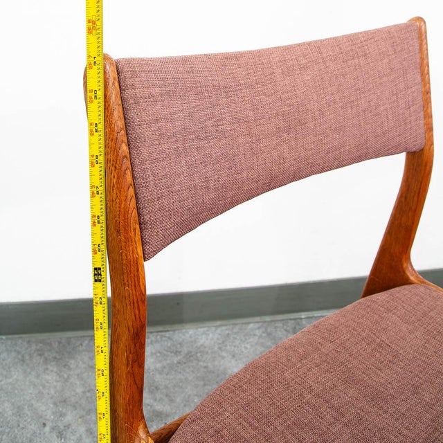 Mid Century Danish Modern Dining Chairs Set of 4 Denmark Pink Fabric Oak Vintage For Sale - Image 9 of 11