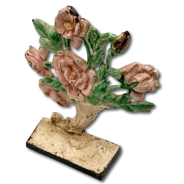 Hubley Manufacturing Company Hard 2 Find Vintage 1930s Hubley Manufacturing Co. #441 Pink Roses in Slanted Vase Cast Iron Flower Doorstop For Sale - Image 4 of 12