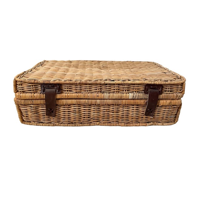 Vintage Wicker Picnic or Storage Basket/Hamper With Leather Handle and ...
