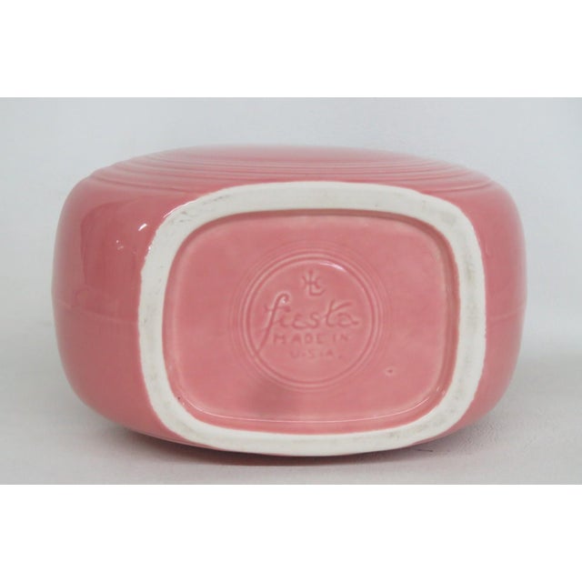 Mid 20th Century Fiestaware Homer Laughlin Disk Pitcher Rose Pink Jug Concentric Ring Style 4835b For Sale - Image 5 of 16