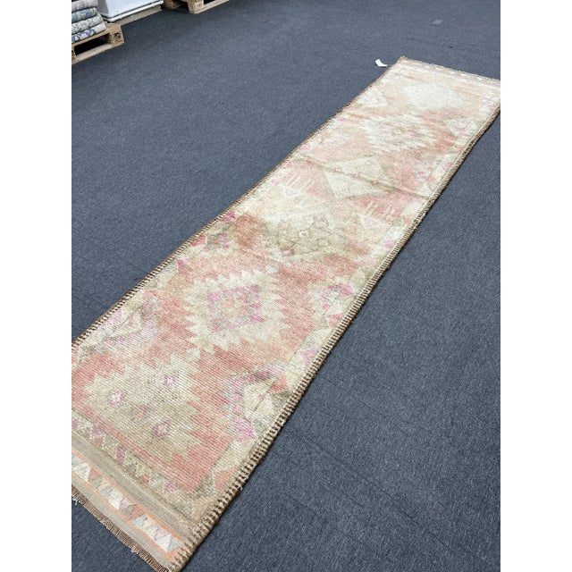 1940s Kurdish Vintage Hand-Knotted Tribal Herki Runner Rug For Sale - Image 5 of 6