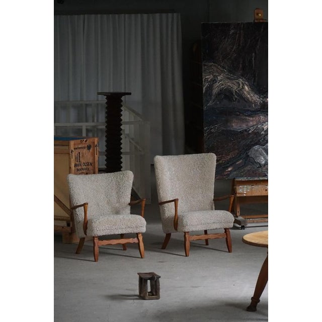 Vintage Lounge Chair in Oak and Shearling Lambswool by Viggo Boesen, 1950s For Sale - Image 3 of 18