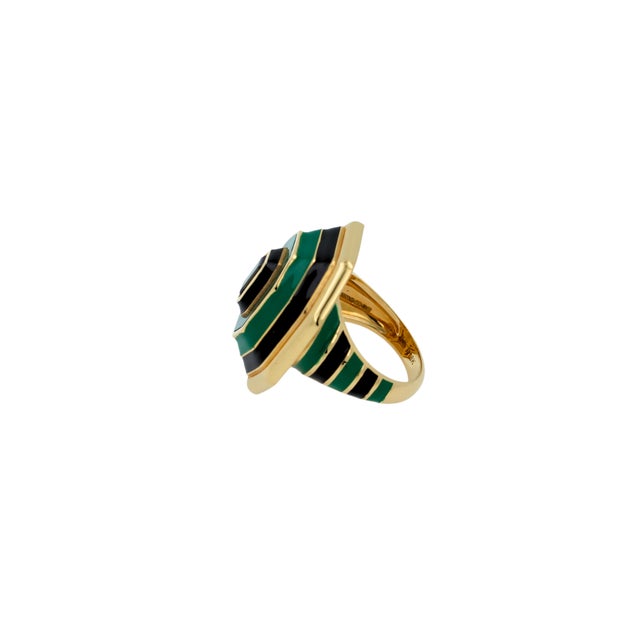 Metal Green Tourmaline Malachite Green Black Enamel 18k Yellow Gold Enamel Unique Ring, Size 6.25 For Sale - Image 7 of 13