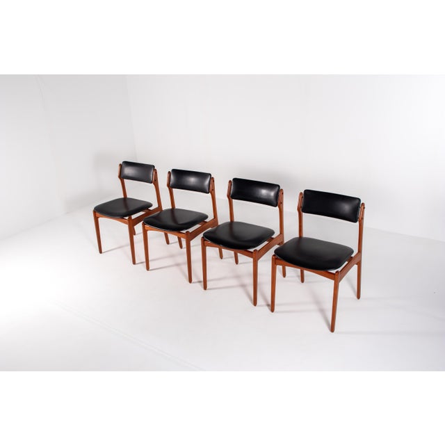 Mid-Century Danish Teak Dining Chairs with Black Skai Seats, 1960s, Set of 4 For Sale - Image 4 of 14