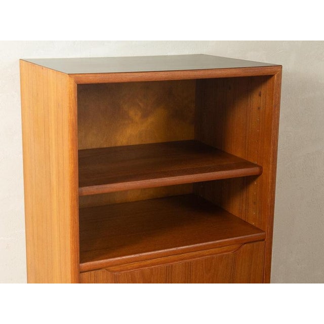 Vintage Chest of Drawers in Solid Wood, 1960s For Sale - Image 6 of 9