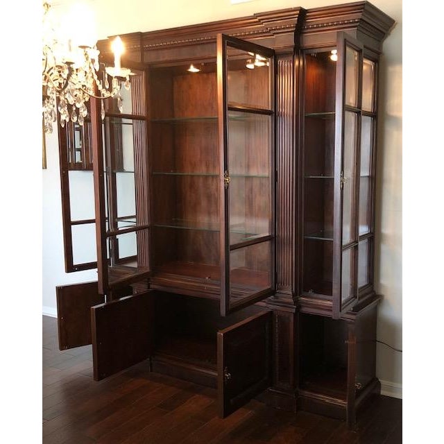 Century Furniture 1990s Century Claridge Collection Breakfront China Cabinet / Lighted / Glass Shelves Mahogany (2 Piece), Attributed For Sale - Image 4 of 16
