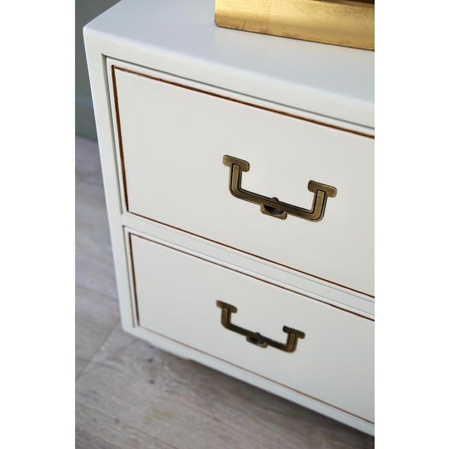 Henredon Henredon Artefacts 2 Drawer Chest/ Refinished in Satin White Lacquer For Sale - Image 4 of 6