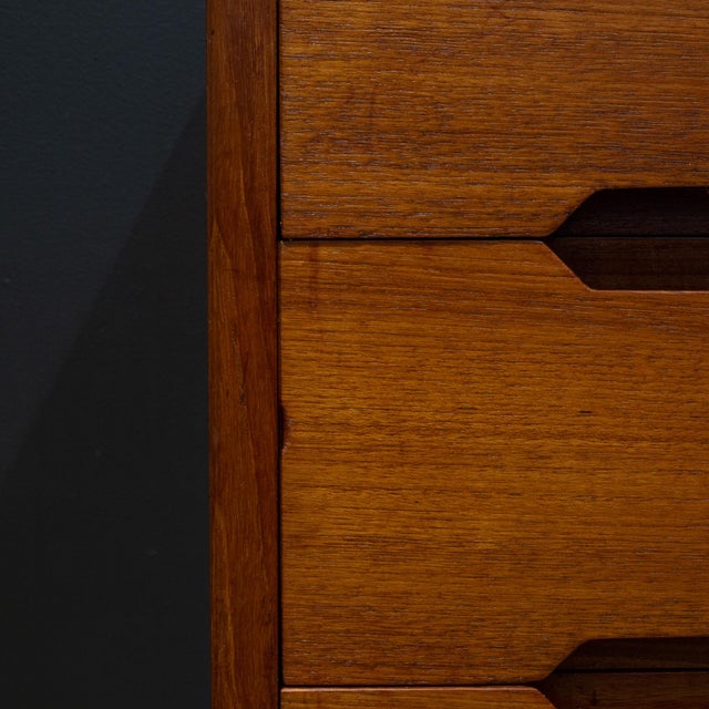 Mid-Century e.w. Bach Tall Teak Dressers With Sculpted Handles c.1950 For Sale - Image 14 of 18