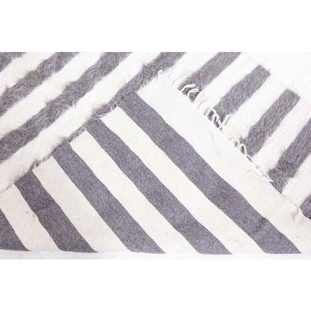 Modern Hand Woven Goat Hair Runner in Ivory and Gray by Doris Leslie Blau For Sale In New York - Image 6 of 9