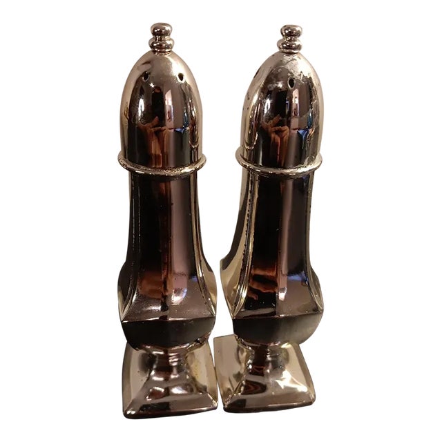 1980s Oneida Pair of Silverplated S/P Shakers For Sale
