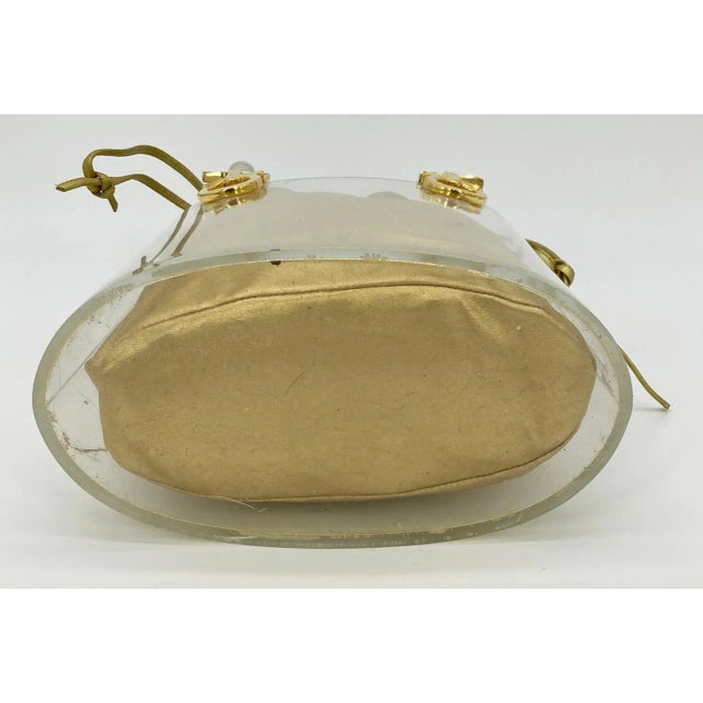 Salvatore Ferragamo Vintage Salvatore Ferragamo Ganchini Clear Acrylic Bucket Bag with Gold Pouch For Sale - Image 4 of 9