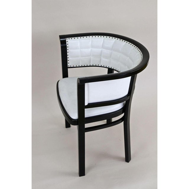 Vintage Armchair in White Leather by M. Kammerer for Thonet, 1980 For Sale - Image 9 of 17