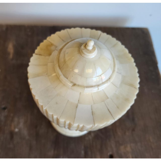 Vintage Enrique Garcel Neoclassical Style Fluted Tessellated Bone Lidded Urns - Set of 3 For Sale - Image 10 of 16