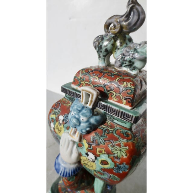 Late 19th Century Chinese Porcelain Famile Rose Enamel Incense Burner Late 19th For Sale - Image 5 of 10