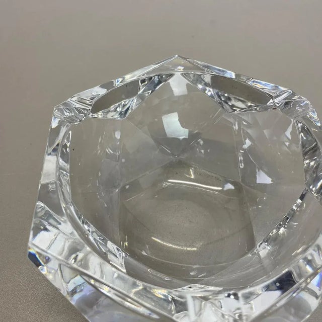 Heavy Crystal Diamond Glass Ashtray from Val Saint Lambert, Belgium, 1970s For Sale - Image 9 of 12