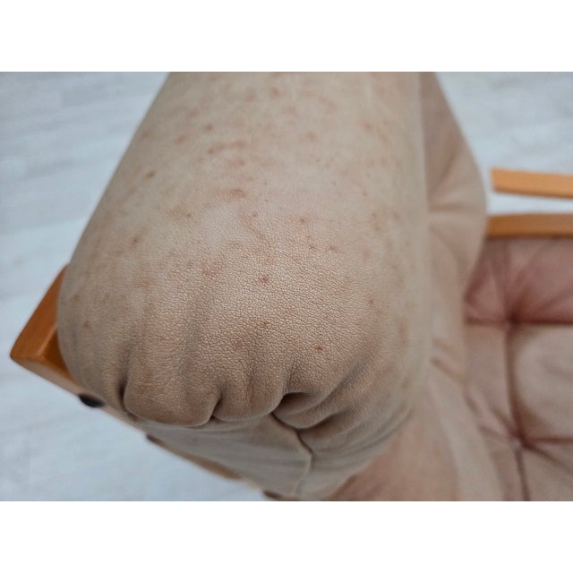 Norwegian Model Kengu Armchair in Beige Furniture Leather from Rybo Rykken & Co, 1970s For Sale - Image 15 of 16