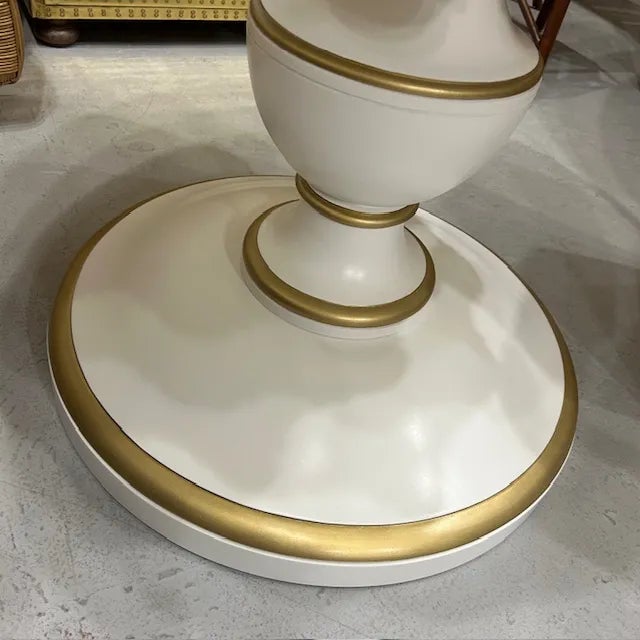 Wood Kindel Dorothy Draper Scalloped Lamp Table For Sale - Image 7 of 10