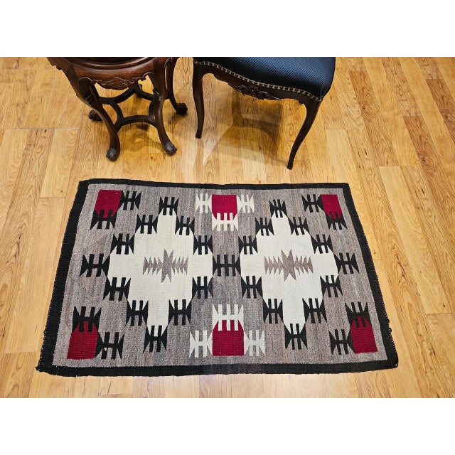 Vintage Native American Navajo Rug, Handwoven Wool, Allover Pattern, Ivory & Gray, 3x4 For Sale - Image 12 of 13