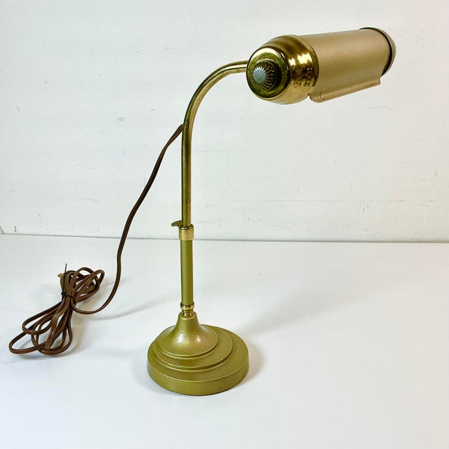1940s Vintage Art Deco Hollywood Regency Boho Chic Bankers Desk Lamp For Sale - Image 13 of 15